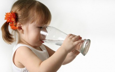 Mấy tuổi trẻ hết tè dầm?