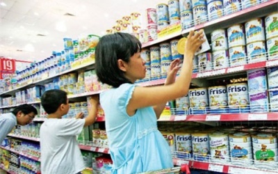 Hỗ trợ giá sữa tồn trước thời hạn áp trần giá sữa