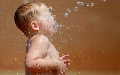 Cách khắc phục nước vào tai