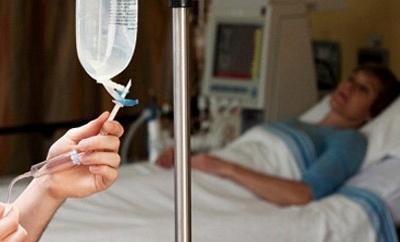 Mang họa vì tự ý truyền dịch, uống thuốc bổ