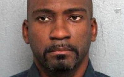 Nam sinh bị nhiễm HIV vì 'quan hệ' với thầy giáo