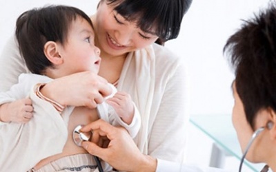 1 trẻ tử vong do uống thuốc tẩy giun: Ngừng chương trình tẩy giun quốc gia để điều tra