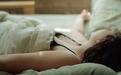 Bé gái 12 tuổi 'quan hệ' với bạn chat suốt cả tuần trong nhà nghỉ