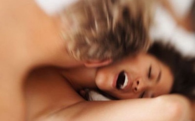 Càng stress, phụ nữ càng cuồng 'yêu'!