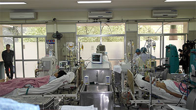 Trẻ nhập viện vì uống nhầm thuốc diệt mối với thuốc ho