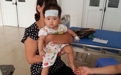 6 trẻ phải nhập viện cấp cứu sau tiêm vaccine Quinvaxem