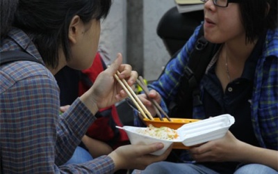 Đồ dùng một lần: Hại thì rất hại nhưng sao vẫn dùng?