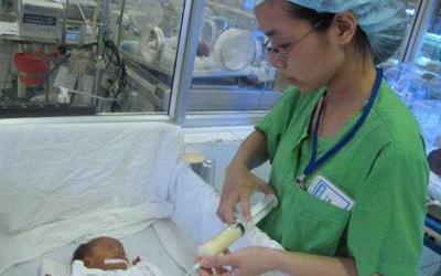 Điều tra nghi án môi giới mua bán trẻ sơ sinh làm con nuôi