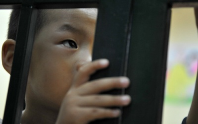 Những thông tin mới nhất về trẻ tự kỷ cha mẹ nên biết