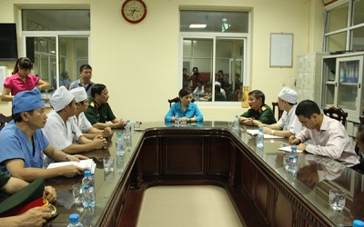 Lọc máu liên tục sớm cứu 3 chiến sĩ vụ tai nạn máy bay