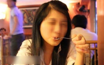 Cô gái xinh đẹp tố bị thẩm mỹ viện biến thành 'gương mặt quỷ'