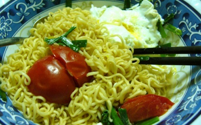 100% mẫu mì tôm có chất tẩy rửa