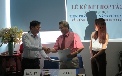 Ký kết Kế hoạch phối hợp hoạt động tuyên truyền về Thực phẩm chức năng giữa Hiệp hội Thực phẩm chức năng  Việt Nam và Kênh truyền hình Info TV