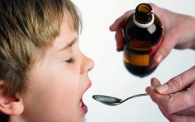 Dùng muỗng cà phê đo lường thuốc rất nguy hiểm cho trẻ