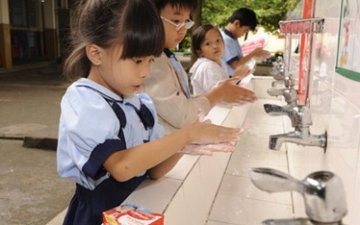 Phòng nhiễm giun sán ở trẻ em