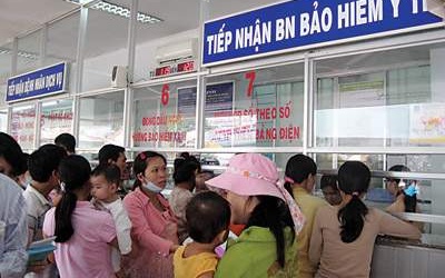 Báo động rút ruột bảo hiểm y tế