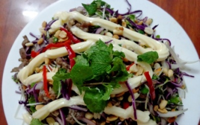 Salad rau mầm thịt bò