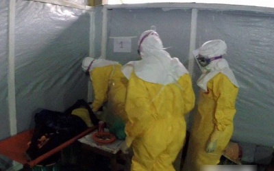 Liberia áp dụng một loạt biện pháp mạnh ngăn chặn virus Ebola