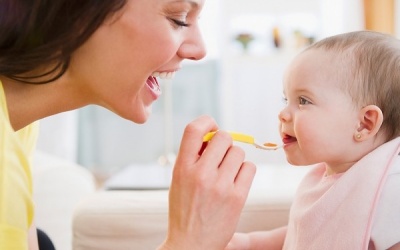 Tuyệt chiêu để trẻ không đau khi mọc răng