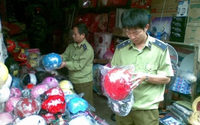 Mũ bảo hiểm không đạt tiêu chuẩn vẫn được cung cấp trên thị trường