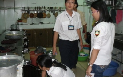 TP.HCM: Kiểm tra cơ sở gây ngộ độc thực phẩm cho 71 công nhân