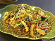 Làm miến trộn Hàn Quốc ngon như nhà hàng