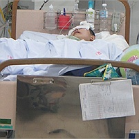 Sáng ngủ dậy, bỗng dưng bị liệt