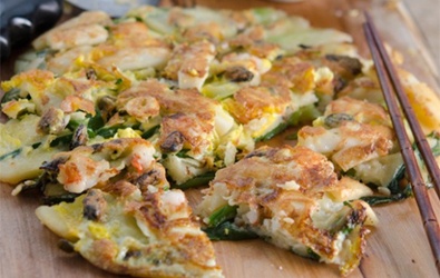 Tự làm bánh xèo hải sản