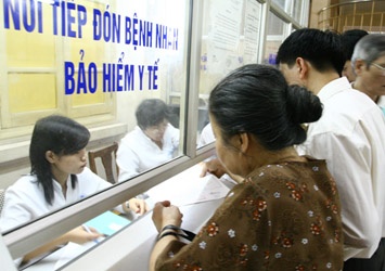 Thanh toán theo định suất:  Người bệnh thiệt thòi đủ đường