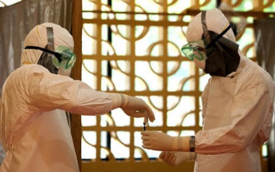 Thử nghiệm vaccine Ebola trên người