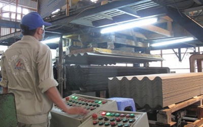 Mặc asbestos (amiăng) gây ung thư, hai Bộ vẫn tranh cãi