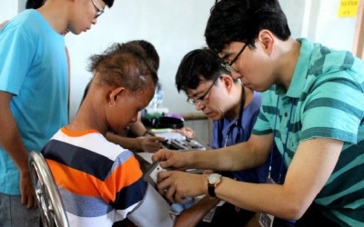 Bình Thuận: Đoàn y tế Hàn Quốc khám bệnh miễn phí cho người nghèo