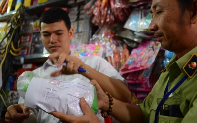 Thu giữ số lượng lớn đồ chơi trẻ em nhập lậu