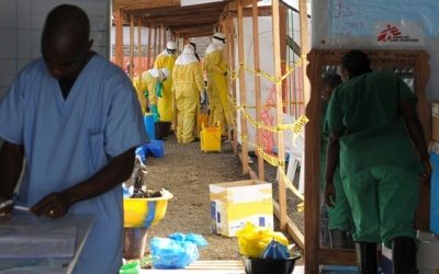 Mỹ: Sẵn sàng thử nghiệm vaccine Ebola trên người