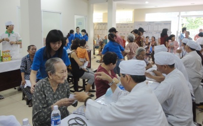 Phải có giấy phép mới được khám chữa bệnh nhân đạo