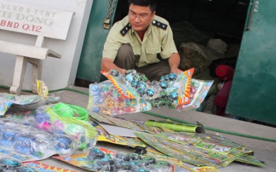 Thu giữ 48 thùng đồ chơi Trung Quốc nhập lậu