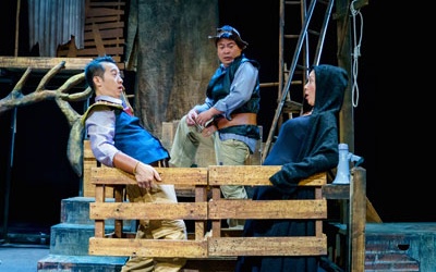 'Vòng phấn Kavkaz': tác phẩm kinh điển Đức - phiên bản Việt