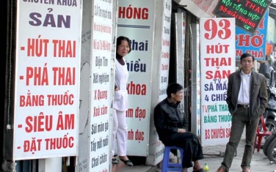 Phá thai ở tuổi vị thành niên: Đã đến lúc phải luật hóa