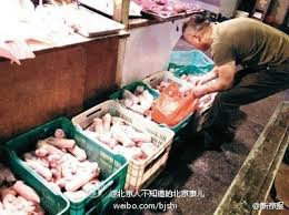 Móng giò ngâm hóa chất gây viêm đường tiêu hóa