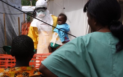 Cuba cử bác sỹ sang Tây Phi chống dịch Ebola
