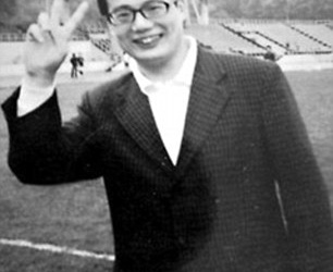 Nam sinh Trung Quốc đột tử vì hiến tinh trùng