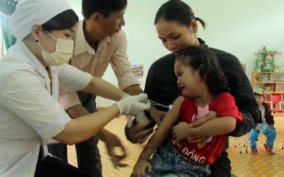 Tiêm vaccine sởi-rubella miễn phí tại Đắk Lắk
