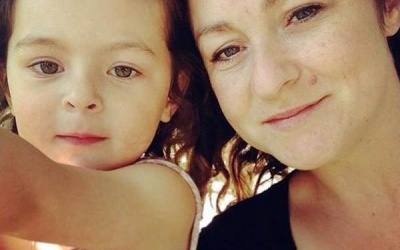 Bé gái sinh ra không có máu sống sót kỳ diệu