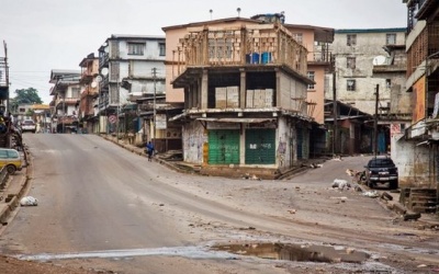 Sierra Leone đóng cửa vì Ebola