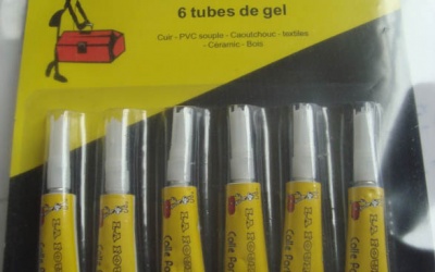 Thu hồi keo dán Trung Quốc nhiễm độc