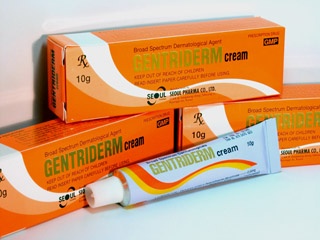 Bắt giữ hàng trăm hộp thuốc trị viêm da giả mạo