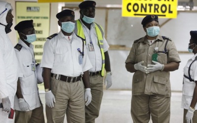 Mỗi tháng có 3 du khách nhiễm Ebola trên các chuyến bay từ Tây Phi