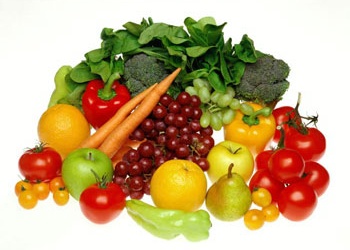 Có nên ăn hoa quả thay rau?