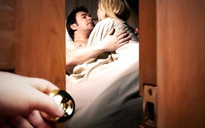 Bế bối ngoại tình: Chấn động showbiz Châu Á 2014