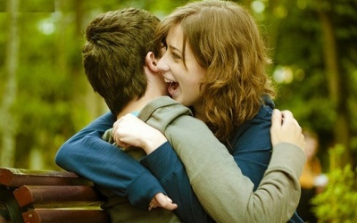 Ôm nhiều không… yếu!